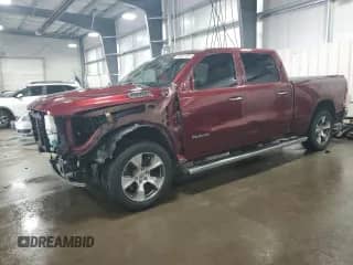 2020 Ram 1500 Laramie z VIN 1C6SRFRT9LN306711, wystawiony jako Copart lot #50047155 z przebiegiem 87 353 mil mil oraz Szkoda całkowita • Salvage title. Historia ofert i sprzedaży dostępna na DreamBid. Obrazek 1.
