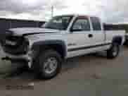 2002 Chevrolet Silverado 2500HD LT с VIN 1GCHK29102E143864, выставлен на аукционе Copart как лот 71846475 с пробегом 253 197 миль миль и Списание • Salvage title. История ставок и продаж доступна на DreamBid. Изображение 1.