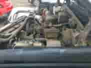 1997 Chevrolet Silverado 1500 z VIN 1GCEC19W5VE263332, wystawiony jako IAAI lot #42400176 z przebiegiem 141 078 mil mil oraz . Historia ofert i sprzedaży dostępna na DreamBid. Obrazek 19.