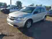 2010 Dodge Journey SE z VIN 3D4PG4FB3AT257705, wystawiony jako IAAI lot #43370601 z przebiegiem 245 457 mil mil oraz . Historia ofert i sprzedaży dostępna na DreamBid. Obrazek 17.