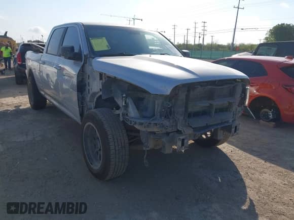 2018 Ram 1500 Big Horn с VIN 1C6RR6TT6JS168129, выставлен на аукционе IAAI как лот 42925799 с пробегом 150 862 миль миль и . История ставок и продаж доступна на DreamBid. Изображение 1.