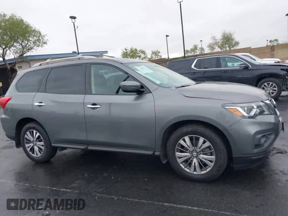 2018 Nissan Pathfinder S with VIN 5N1DR2MN2JC621860, listed as a IAAI auction lot 42192719 with 52,762 mi miles and . Bid and sale history available at DreamBid. Image 14.