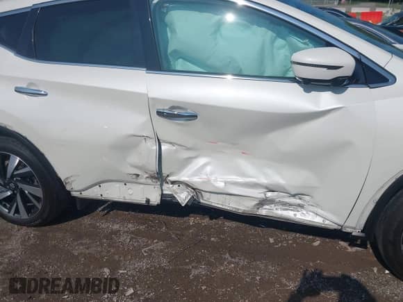 2023 Nissan Murano SL with VIN 5N1AZ2CS2PC129865, listed as a IAAI auction lot 42989781 with 61,666 mi miles and . Bid and sale history available at DreamBid. Image 6.