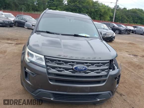 2018 Ford Explorer XLT с VIN 1FM5K8D85JGB38118, выставлен на аукционе IAAI как лот 42985061 с пробегом 65 608 миль миль и . История ставок и продаж доступна на DreamBid. Изображение 12.