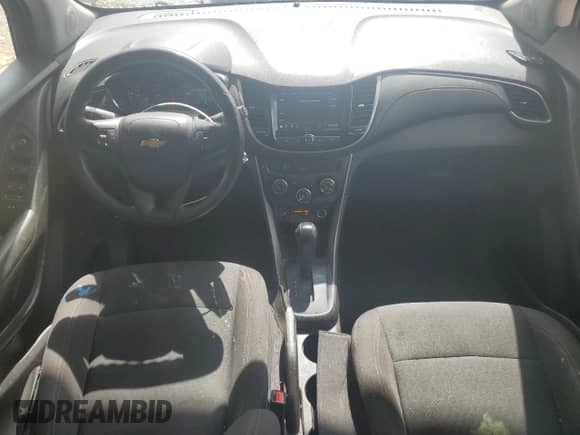 2022 Chevrolet Trax LS с VIN KL7CJKSM1NB545171, выставлен на аукционе Copart как лот 65132155 с пробегом 90 985 миль миль и Списание • Salvage title. История ставок и продаж доступна на DreamBid. Изображение 8.