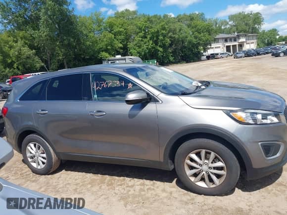 2017 Kia Sorento LX with VIN 5XYPG4A3XHG210802, listed as a IAAI auction lot 42767334 with 125,909 mi miles and . Bid and sale history available at DreamBid. Image 13.