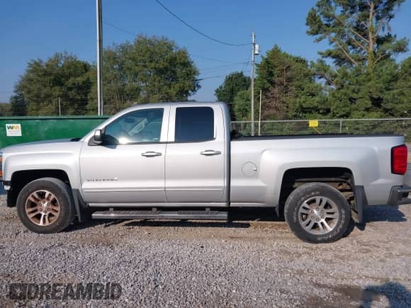 2015 Chevrolet Silverado 1500 LT с VIN 1GCRCREC5FZ305956, выставлен на аукционе IAAI как лот 43114650 с пробегом 64 823 миль миль и . История ставок и продаж доступна на DreamBid. Изображение 14.