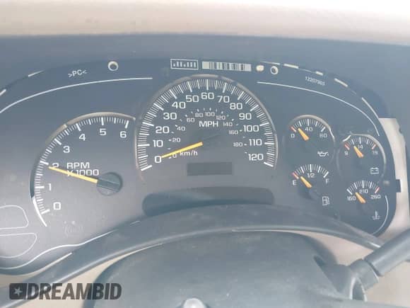 2005 Chevrolet Silverado 1500 LS с VIN 2GCEC13T351239322, выставлен на аукционе IAAI как лот 42450946 с пробегом Не указан миль и . История ставок и продаж доступна на DreamBid. Изображение 7.