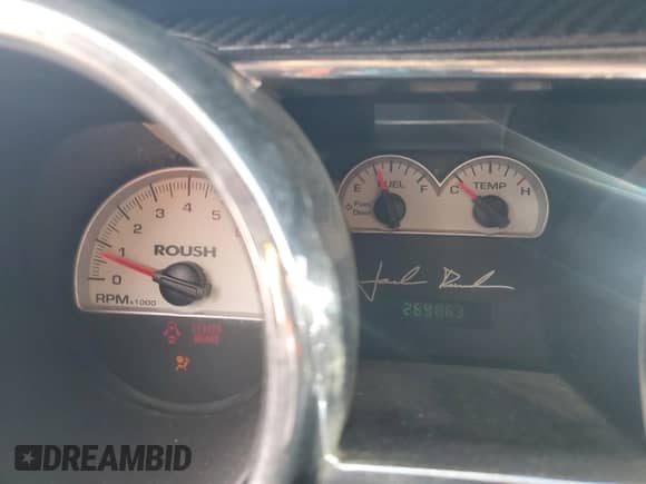 2006 Ford Mustang GT Deluxe с VIN 1ZVFT82H465109301, выставлен на аукционе Copart как лот 82591665 с пробегом 269 863 миль миль и Чистый • Clean title. История ставок и продаж доступна на DreamBid. Изображение 9.