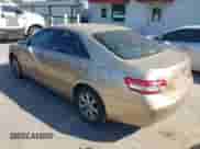 2011 Toyota Camry LE z VIN 4T1BF3EK7BU168812, wystawiony jako IAAI lot #43341981 z przebiegiem 268 323 mil mil oraz . Historia ofert i sprzedaży dostępna na DreamBid. Obrazek 3.