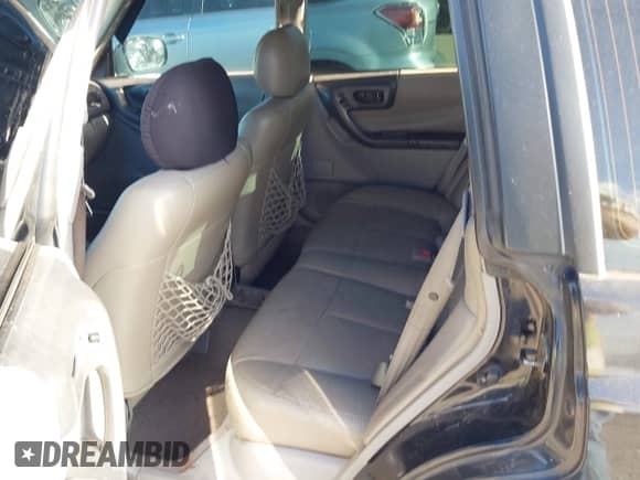 1999 Subaru Forester S with VIN JF1SF6552XH736647, listed as a IAAI auction lot 42565079 with 215,244 mi miles and . Bid and sale history available at DreamBid. Image 8.