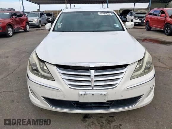2013 Hyundai Genesis R-Spec z VIN KMHGC4DH5DU220564, wystawiony jako Copart lot #69595645 z przebiegiem 126 127 mil mil oraz Czysty tytuł • Clean title. Historia ofert i sprzedaży dostępna na DreamBid. Obrazek 5.
