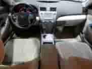 2007 Toyota Camry CE z VIN 4T1BE46K57U633750, wystawiony jako Copart lot #82780755 z przebiegiem 150 856 mil mil oraz Czysty tytuł • Clean title. Historia ofert i sprzedaży dostępna na DreamBid. Obrazek 8.