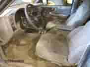 2000 Chevrolet Blazer LS с VIN 1GNCT18W6YK232581, выставлен на аукционе Copart как лот 60684535 с пробегом 187 093 миль миль и Чистый • Clean title. История ставок и продаж доступна на DreamBid. Изображение 7.