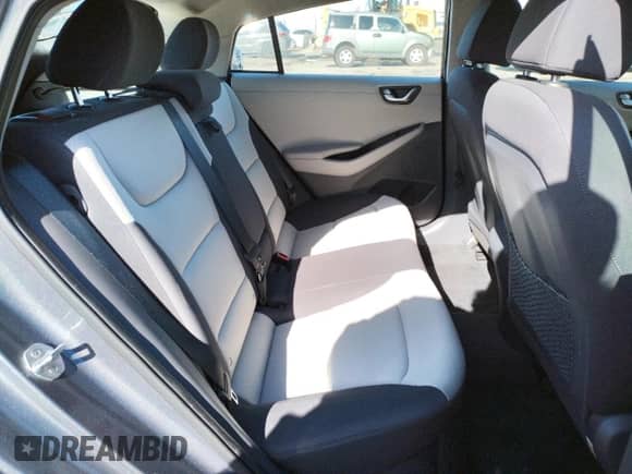 2017 Hyundai Ioniq SEL z VIN KMHC75LC1HU058145, wystawiony jako Copart lot #37530343 z przebiegiem 39 804 mil mil oraz . Historia ofert i sprzedaży dostępna na DreamBid. Obrazek 10.