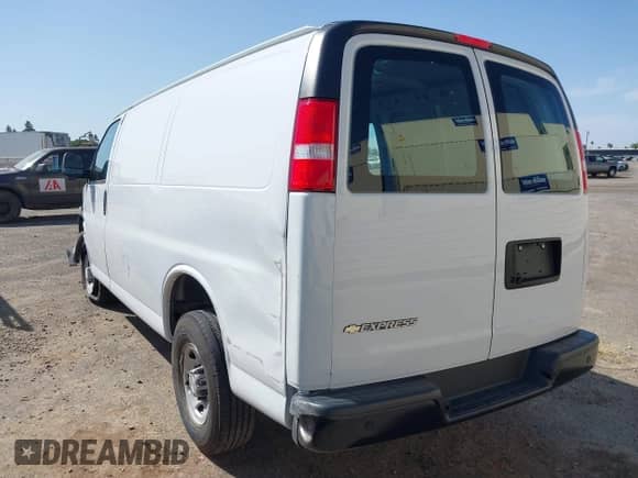 2023 Chevrolet Express Cargo with VIN 1GCWGAFP2P1109998, listed as a IAAI auction lot 42328435 with 5,258 mi miles and . Bid and sale history available at DreamBid. Image 3.