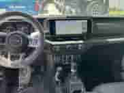 2024 Jeep Wrangler Sahara с VIN 1C4PJXEN2RW223093, выставлен на аукционе Copart как лот 67321455 с пробегом 25 миль миль и Чистый • Clean title. История ставок и продаж доступна на DreamBid. Изображение 9.