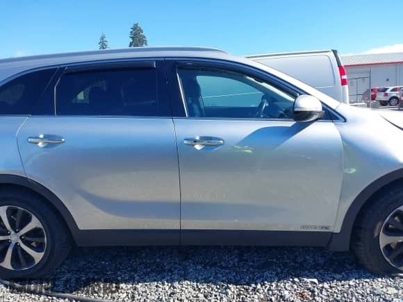 2018 Kia Sorento EX with VIN 5XYPHDA50JG366903, listed as a IAAI auction lot 43440787 with 66,418 mi miles and . Bid and sale history available at DreamBid. Image 13.