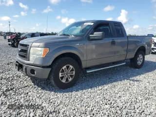 2013 Ford F-150 XL z VIN 1FTEX1CMXDFD64130, wystawiony jako Copart lot #80812745 z przebiegiem 189 403 mil mil oraz Czysty tytuł • Clean title. Historia ofert i sprzedaży dostępna na DreamBid. Obrazek 1.