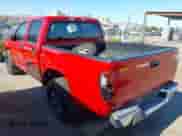 2005 Chevrolet Colorado 1SB LS Z85 z VIN 1GCCS138358215038, wystawiony jako IAAI lot #42762180 z przebiegiem 264 880 mil mil oraz . Historia ofert i sprzedaży dostępna na DreamBid. Obrazek 3.