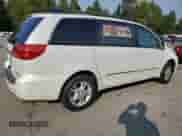 2004 Toyota Sienna XLE z VIN 5TDBA22C74S018541, wystawiony jako Copart lot #82137955 z przebiegiem 160 277 mil mil oraz Szkoda całkowita • Salvage title. Historia ofert i sprzedaży dostępna na DreamBid. Obrazek 3.