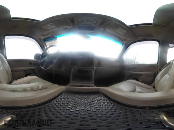 2005 Chevrolet Suburban Z71 z VIN 3GNFK16Z45G127697, wystawiony jako IAAI lot #41971382 z przebiegiem 270 655 mil mil oraz . Historia ofert i sprzedaży dostępna na DreamBid. Obrazek 19.