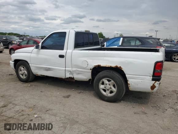 1997 Dodge 1500 z VIN 1B7HC16Z4VJ515798, wystawiony jako Copart lot #56578535 z przebiegiem 222 820 mil mil oraz Szkoda całkowita • Salvage title. Historia ofert i sprzedaży dostępna na DreamBid. Obrazek 2.