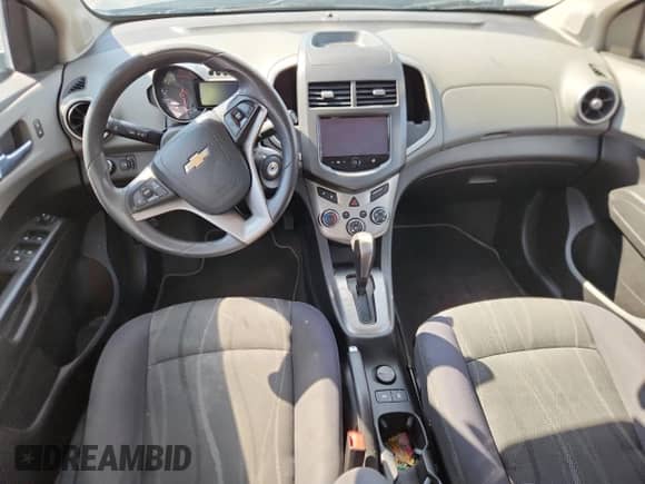 2014 Chevrolet Sonic LT с VIN 1G1JC5SB7E4197894, выставлен на аукционе Copart как лот 81673915 с пробегом 109 260 миль миль и Списание • Salvage title. История ставок и продаж доступна на DreamBid. Изображение 8.
