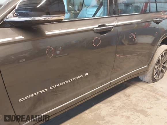 2021 Jeep Grand Cherokee Overland with VIN 1C4RJKDG7M8179023, listed as a IAAI auction lot 42739881 with 47,475 mi miles and . Bid and sale history available at DreamBid. Image 6.