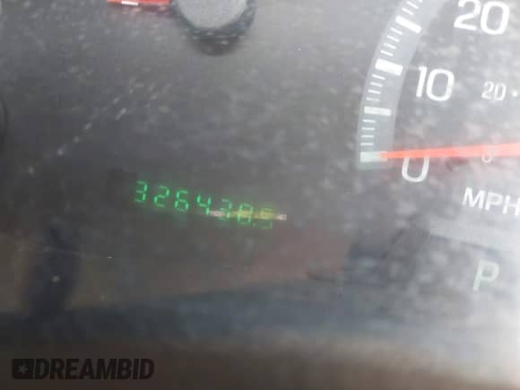 2001 Ford F-150 XL с VIN 1FTRF17WX1KB75142, выставлен на аукционе IAAI как лот 42450523 с пробегом 326 430 миль миль и . История ставок и продаж доступна на DreamBid. Изображение 7.