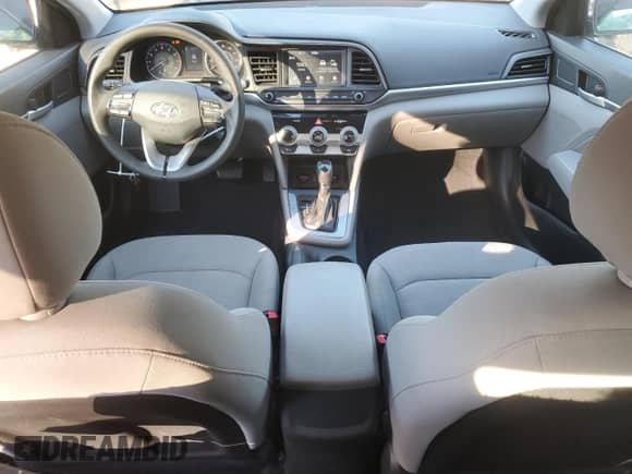 2019 Hyundai Elantra Value Edition с VIN 5NPD84LF5KH495402, выставлен на аукционе Copart как лот 87091525 с пробегом 84 630 миль миль и Чистый • Clean title. История ставок и продаж доступна на DreamBid. Изображение 8.