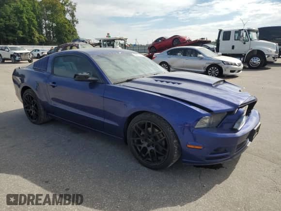 2014 Ford Mustang V6 with VIN 1ZVBP8AM0E5332886, listed as a Copart auction lot 80870145 with 177,165 mi miles and Salvage title. Bid and sale history available at DreamBid. Image 4.