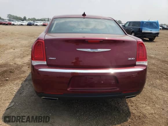 2021 Chrysler 300 Touring L with VIN 2C3CCARGXMH516401, listed as a Copart auction lot 67130925 with 42,469 mi miles and Salvage title. Bid and sale history available at DreamBid. Image 6.