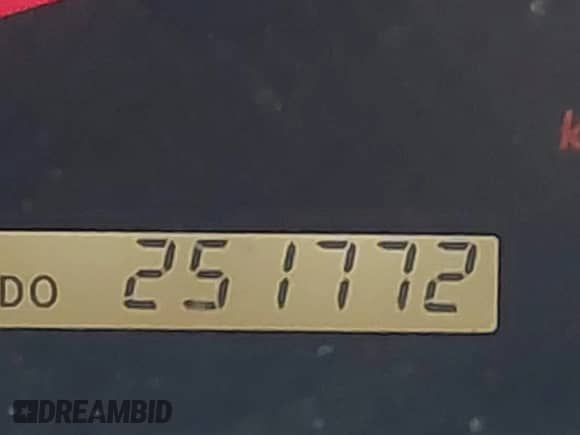 2015 Toyota Tacoma with VIN 3TMLU4EN8FM182145, listed as a IAAI auction lot 42596941 with 251,772 mi miles and . Bid and sale history available at DreamBid. Image 16.