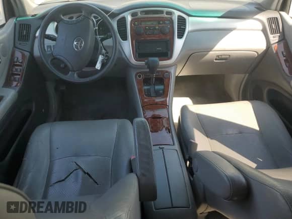 2004 Toyota Highlander с VIN JTEEP21A740022597, выставлен на аукционе Copart как лот 84035445 с пробегом 304 301 миль миль и Списание • Salvage title. История ставок и продаж доступна на DreamBid. Изображение 8.