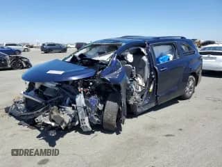 2023 Toyota Sienna XLE с VIN 5TDYRKEC4PS165323, выставлен на аукционе Copart как лот 68173785 с пробегом Не указан миль и На запчасти • Non repairable. История ставок и продаж доступна на DreamBid. Изображение 1.