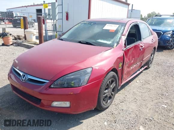 2007 Honda Accord EX с VIN 1HGCM56707A189967, выставлен на аукционе IAAI как лот 43186753 с пробегом 242 705 миль миль и . История ставок и продаж доступна на DreamBid. Изображение 2.