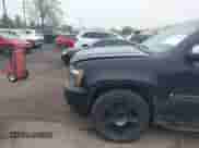 2008 Chevrolet Suburban 2LT с VIN 3GNFK16378G196495, выставлен на аукционе IAAI как лот 42257403 с пробегом 238 143 миль миль и . История ставок и продаж доступна на DreamBid. Изображение 6.