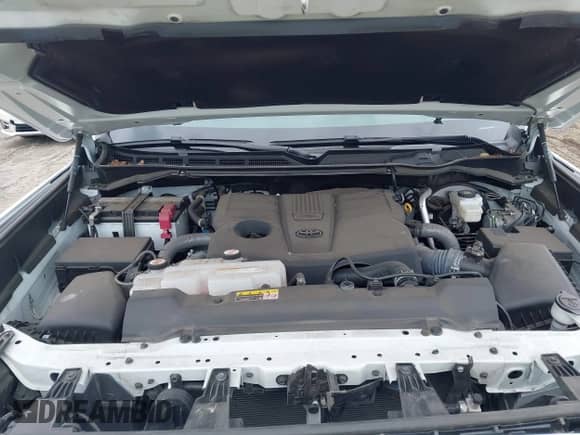 2024 Toyota Tundra SR5 with VIN 5TFLA5DA2RX149203, listed as a IAAI auction lot 42393778 with 22,750 mi miles and . Bid and sale history available at DreamBid. Image 10.