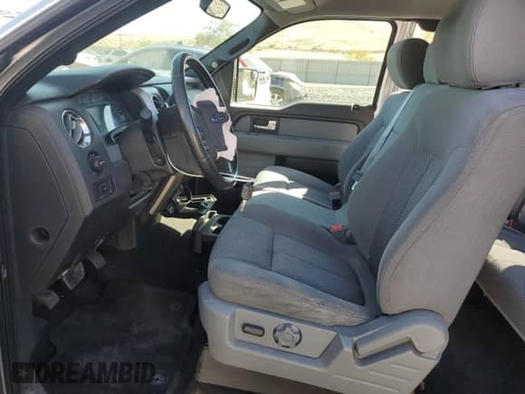 2013 Ford F-150 STX с VIN 1FTFX1EFXDFB99764, выставлен на аукционе Copart как лот 81760065 с пробегом Не указан миль и Списание • Salvage title. История ставок и продаж доступна на DreamBid. Изображение 7.