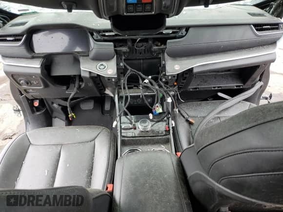 2024 Jeep Grand Cherokee with VIN 1C4RJYB65RC171004, listed as a Copart auction lot 81209075 with Not provided miles and Non repairable. Bid and sale history available at DreamBid. Image 8.