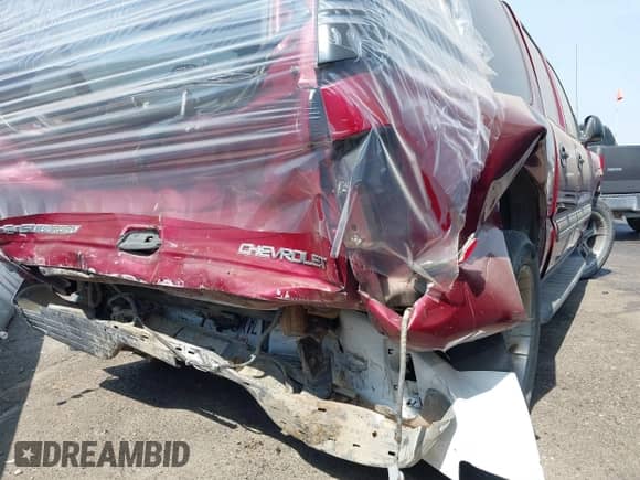 2004 Chevrolet Suburban LT с VIN 3GNEC16T54G282083, выставлен на аукционе IAAI как лот 40193048 с пробегом Не указан миль и . История ставок и продаж доступна на DreamBid. Изображение 14.