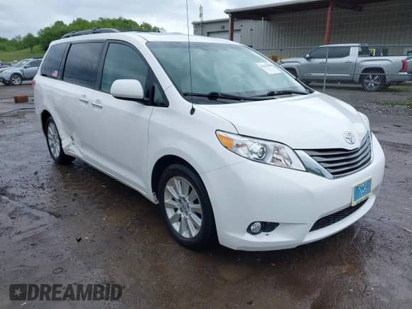 2013 Toyota Sienna XLE с VIN 5TDDK3DC0DS056590, выставлен на аукционе IAAI как лот 42252503 с пробегом 83 787 миль миль и . История ставок и продаж доступна на DreamBid. Изображение 1.