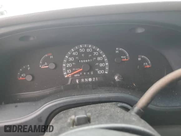 2002 Ford Econoline Cargo с VIN 1FTNE24L82HB20009, выставлен на аукционе Copart как лот 88262735 с пробегом 150 607 миль миль и Чистый • Clean title. История ставок и продаж доступна на DreamBid. Изображение 9.