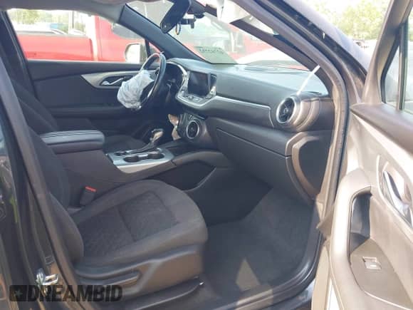 2020 Chevrolet Blazer LT с VIN 3GNKBBRA1LS597996, выставлен на аукционе IAAI как лот 42742732 с пробегом 80 307 миль миль и . История ставок и продаж доступна на DreamBid. Изображение 5.