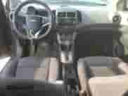2013 Chevrolet Sonic LT с VIN 1G1JC6SG4D4183404, выставлен на аукционе Copart как лот 80407575 с пробегом Не указан миль и Списание • Salvage title. История ставок и продаж доступна на DreamBid. Изображение 8.
