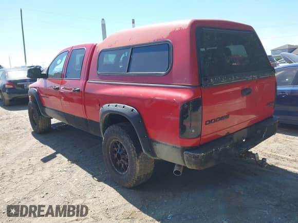 2007 Dodge 1500 SLT with VIN 1D7HU18207J501001, listed as a IAAI auction lot 43132051 with 169,610 mi miles and . Bid and sale history available at DreamBid. Image 3.