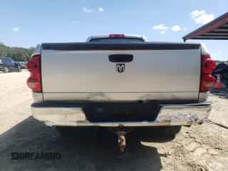 2007 Dodge 1500 ST z VIN 1D7HA16K67J572604, wystawiony jako Copart lot #80712555 z przebiegiem 260 205 mil mil oraz Szkoda całkowita • Salvage title. Historia ofert i sprzedaży dostępna na DreamBid. Obrazek 6.