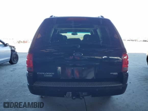 2005 Ford Explorer Limited с VIN 1FMDU75E25UB83562, выставлен на аукционе Copart как лот 80660215 с пробегом 164 488 миль миль и Списание • Salvage title. История ставок и продаж доступна на DreamBid. Изображение 6.