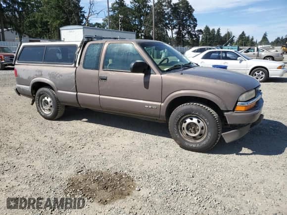 1999 Chevrolet S-10 LS с VIN 1GCDT19X0X8205781, выставлен на аукционе Copart как лот 67645175 с пробегом 222 380 миль миль и Списание • Salvage title. История ставок и продаж доступна на DreamBid. Изображение 4.